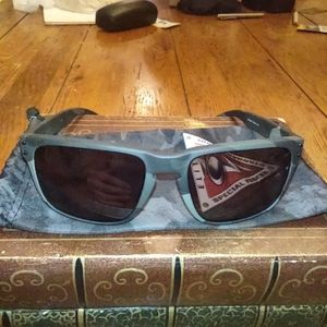 Oakley Holbrook Shadow Camo Regular Lenses